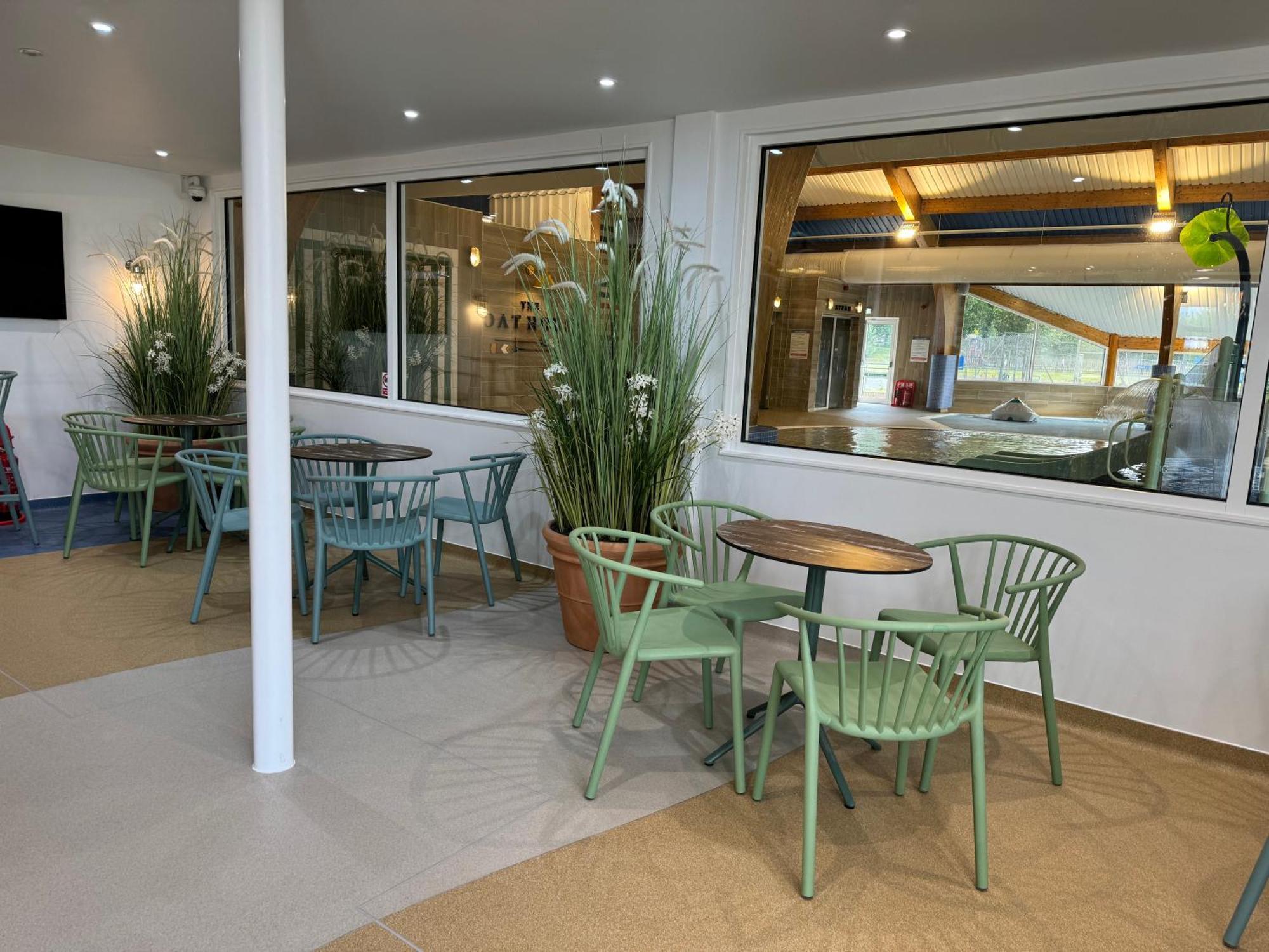 Mallard Corner, Cosy Cotswold Lakeview Lodge South Cerney Dış mekan fotoğraf
